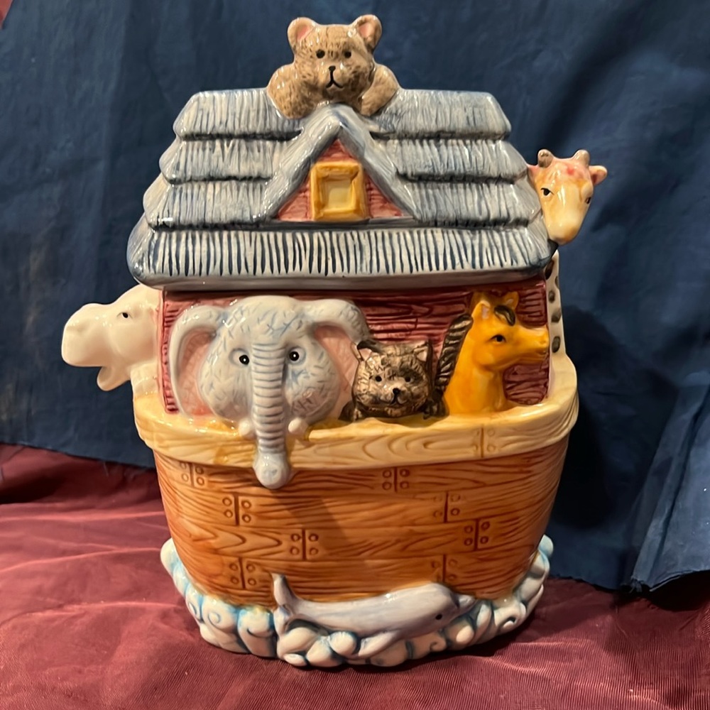 Noah’s Ark small cookie jar or other storage in baby’s room.